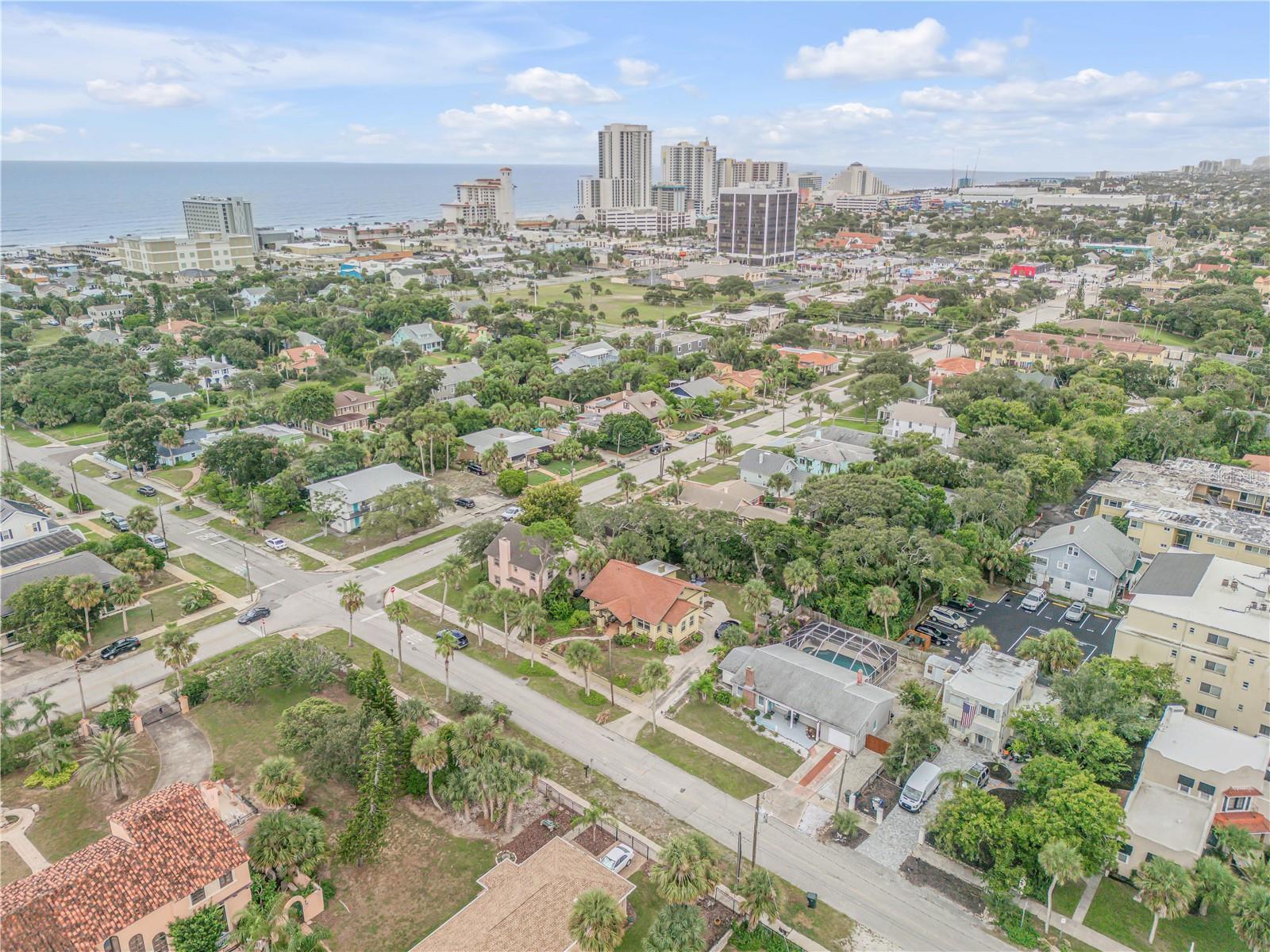220 RIVERVIEW BLVD, DAYTONA BEACH, FL, 32118