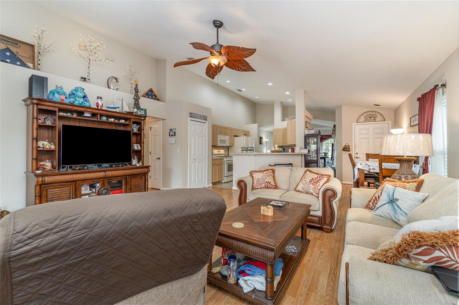 6610 CAMBRIDGE PARK DR, APOLLO BEACH, FL, 33572