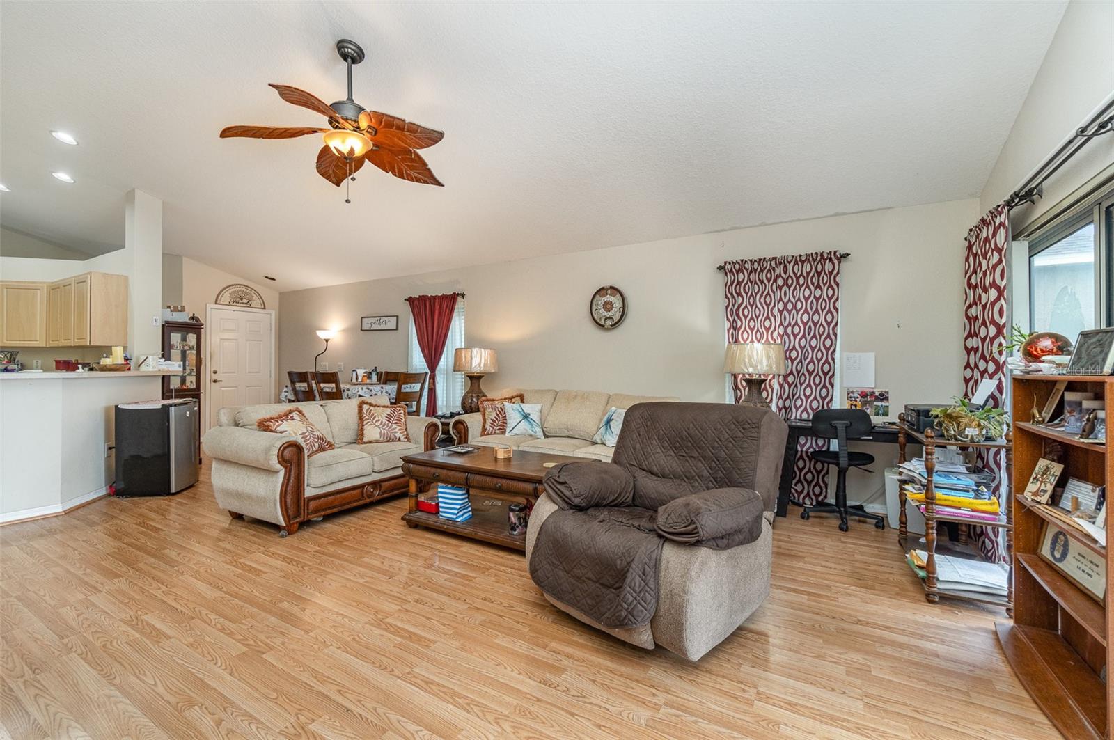 6610 CAMBRIDGE PARK DR, APOLLO BEACH, FL, 33572