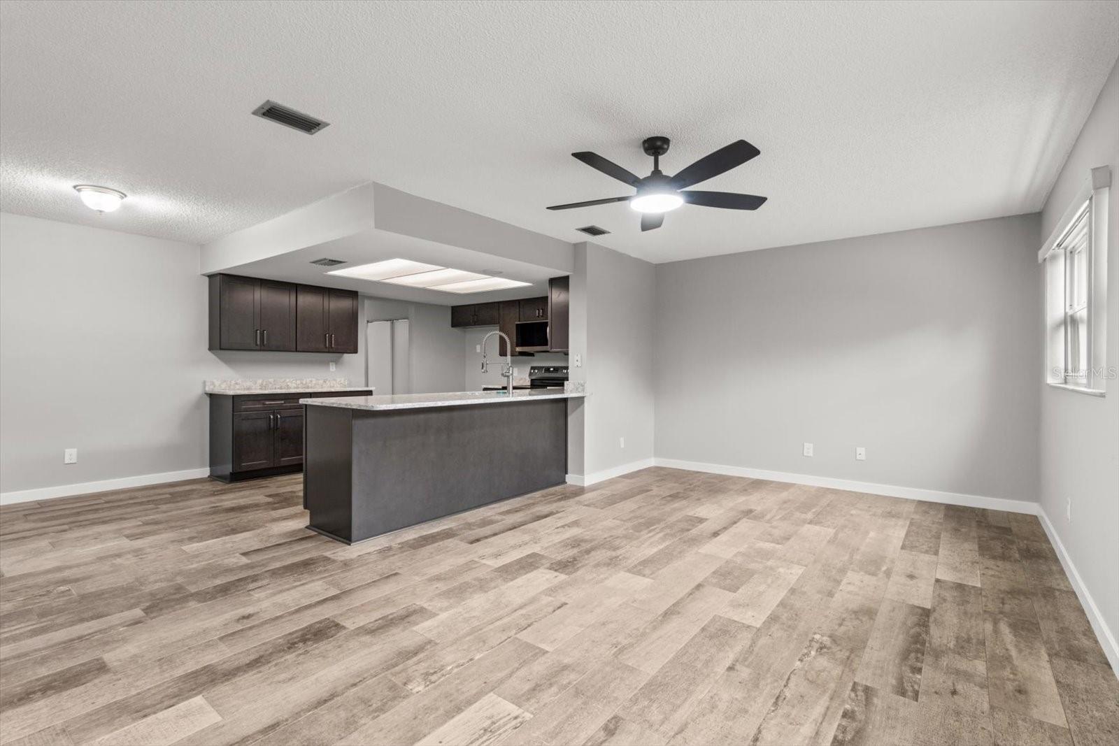 512 SE PARADISE POINT RD, CRYSTAL RIVER, FL, 34429