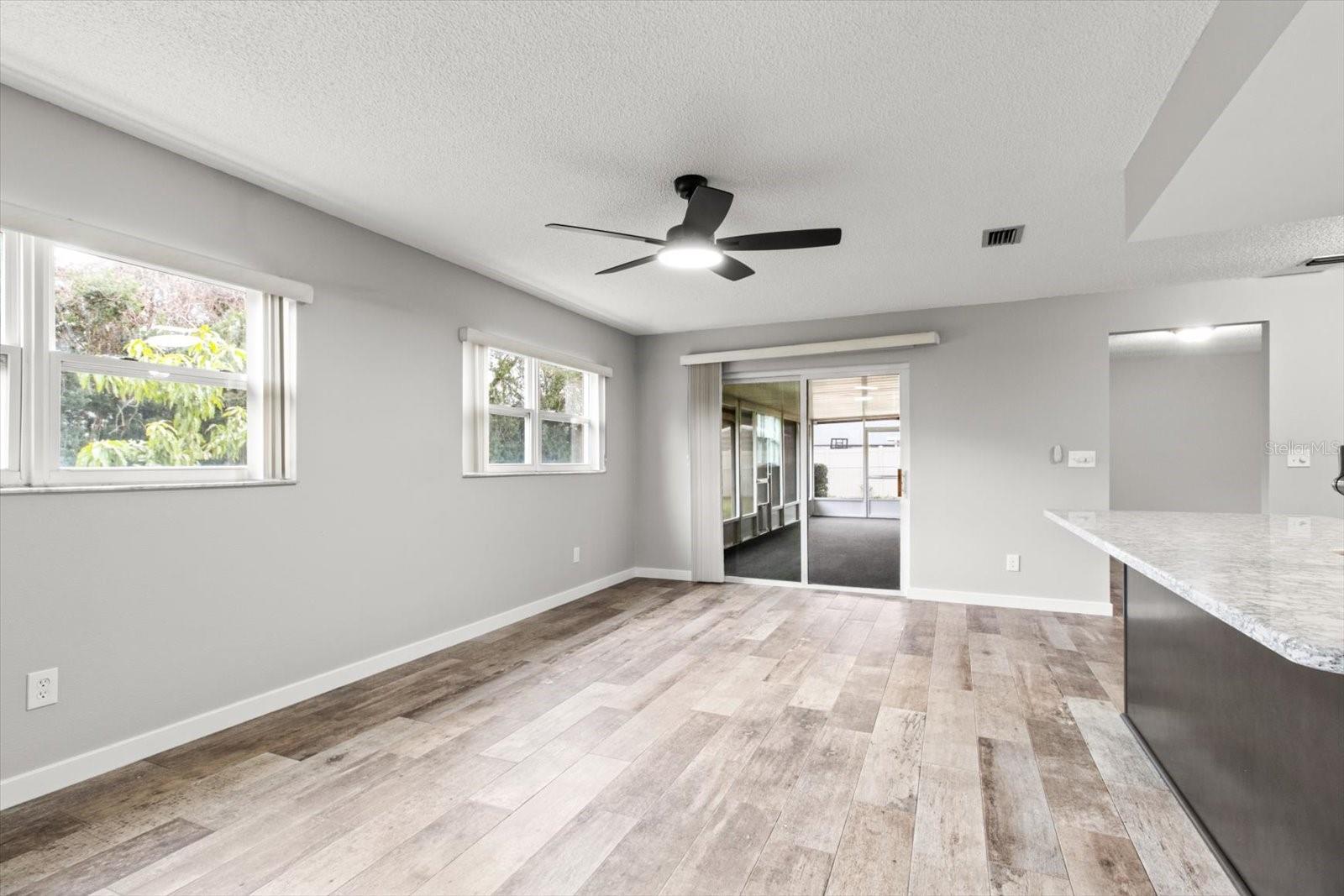 512 SE PARADISE POINT RD, CRYSTAL RIVER, FL, 34429