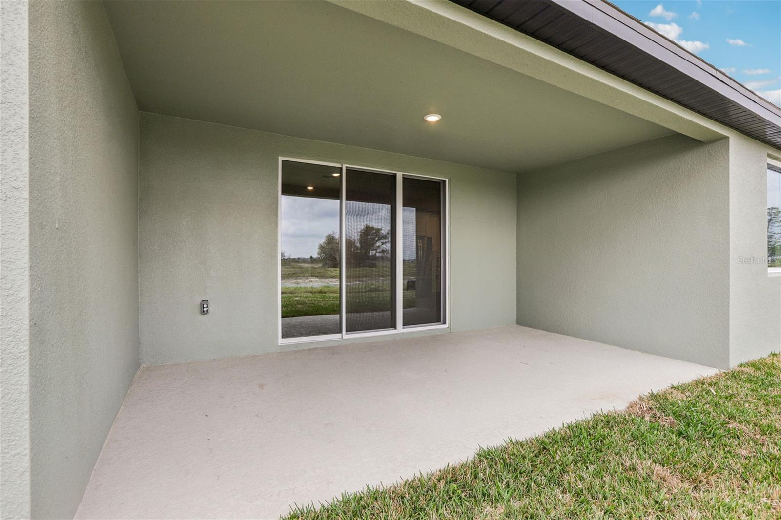 1832 DRAUGHTON DR, ZEPHYRHILLS, FL, 33541