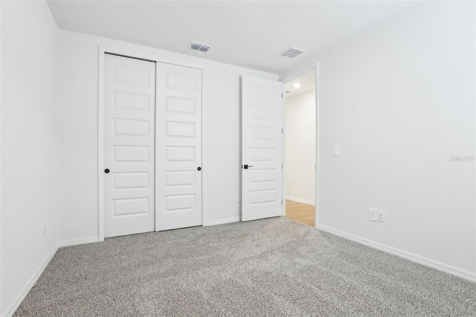 1832 DRAUGHTON DR, ZEPHYRHILLS, FL, 33541