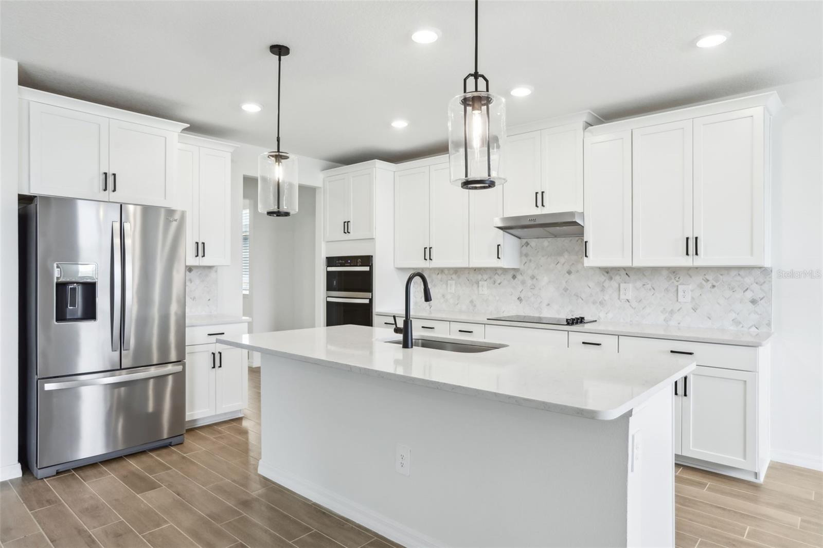 1832 DRAUGHTON DR, ZEPHYRHILLS, FL, 33541