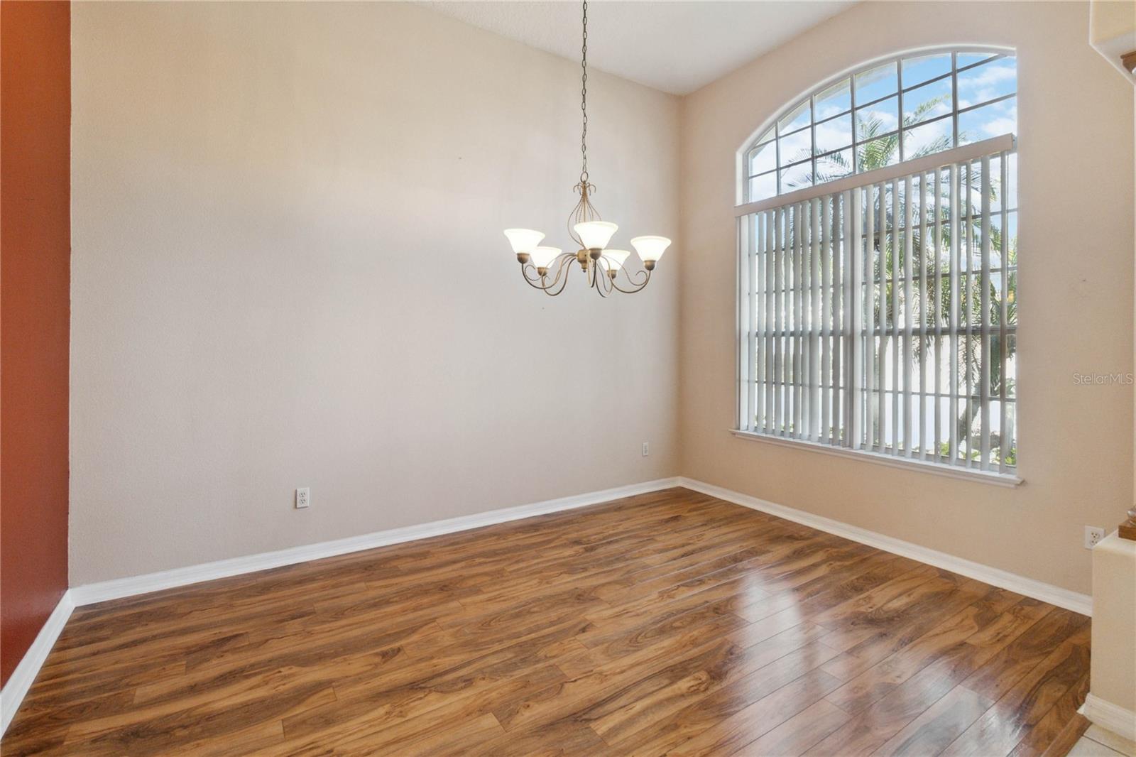 10398 STONE GLEN DR, ORLANDO, FL, 32825