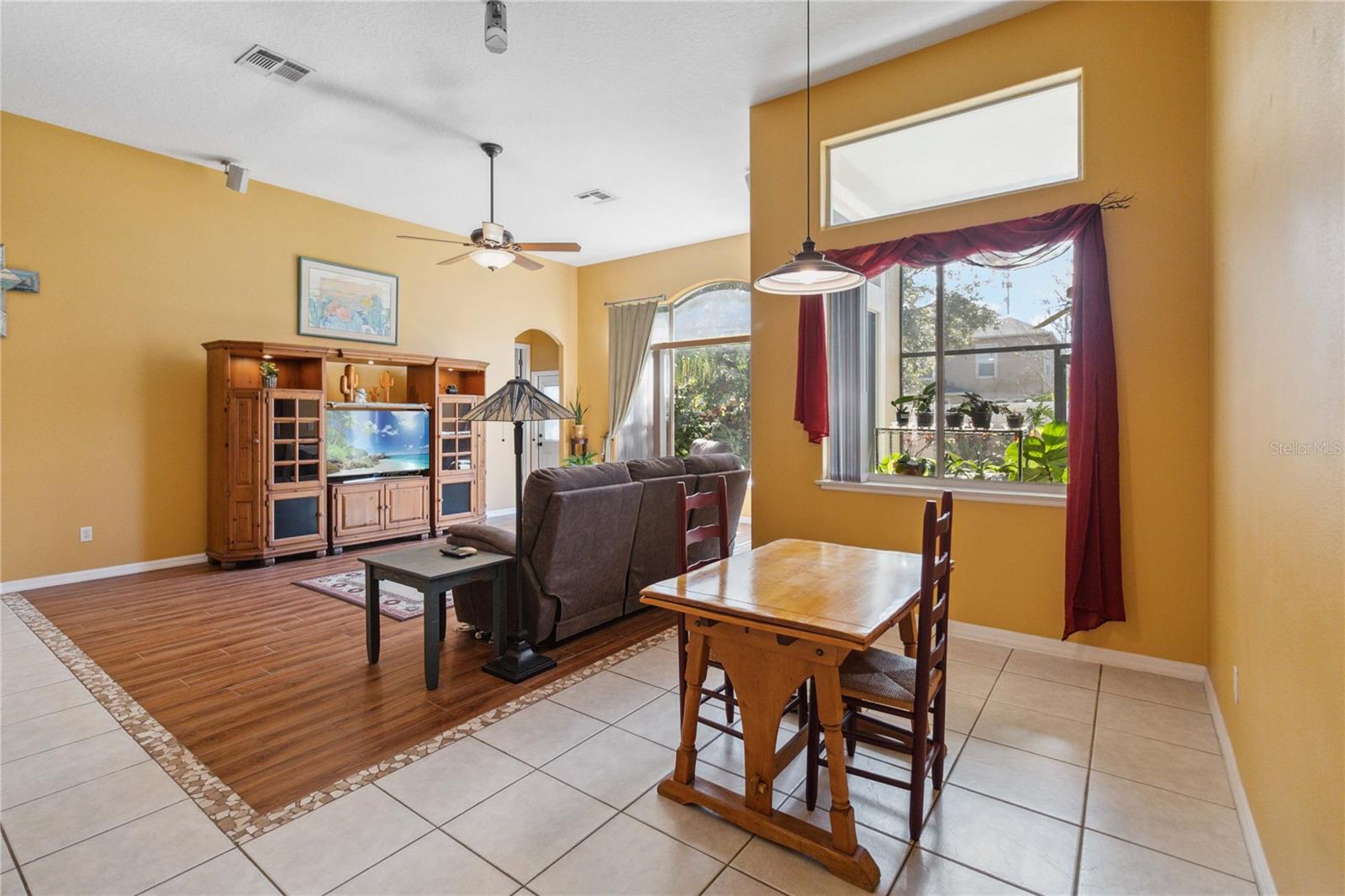 10398 STONE GLEN DR, ORLANDO, FL, 32825
