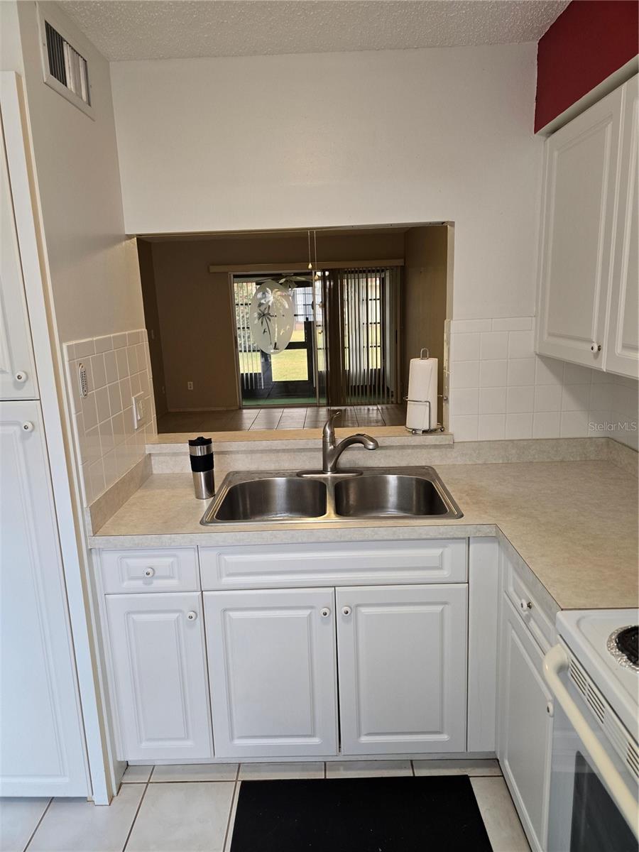 11122 PEMBRIDGE CT #2, PORT RICHEY, FL, 34668