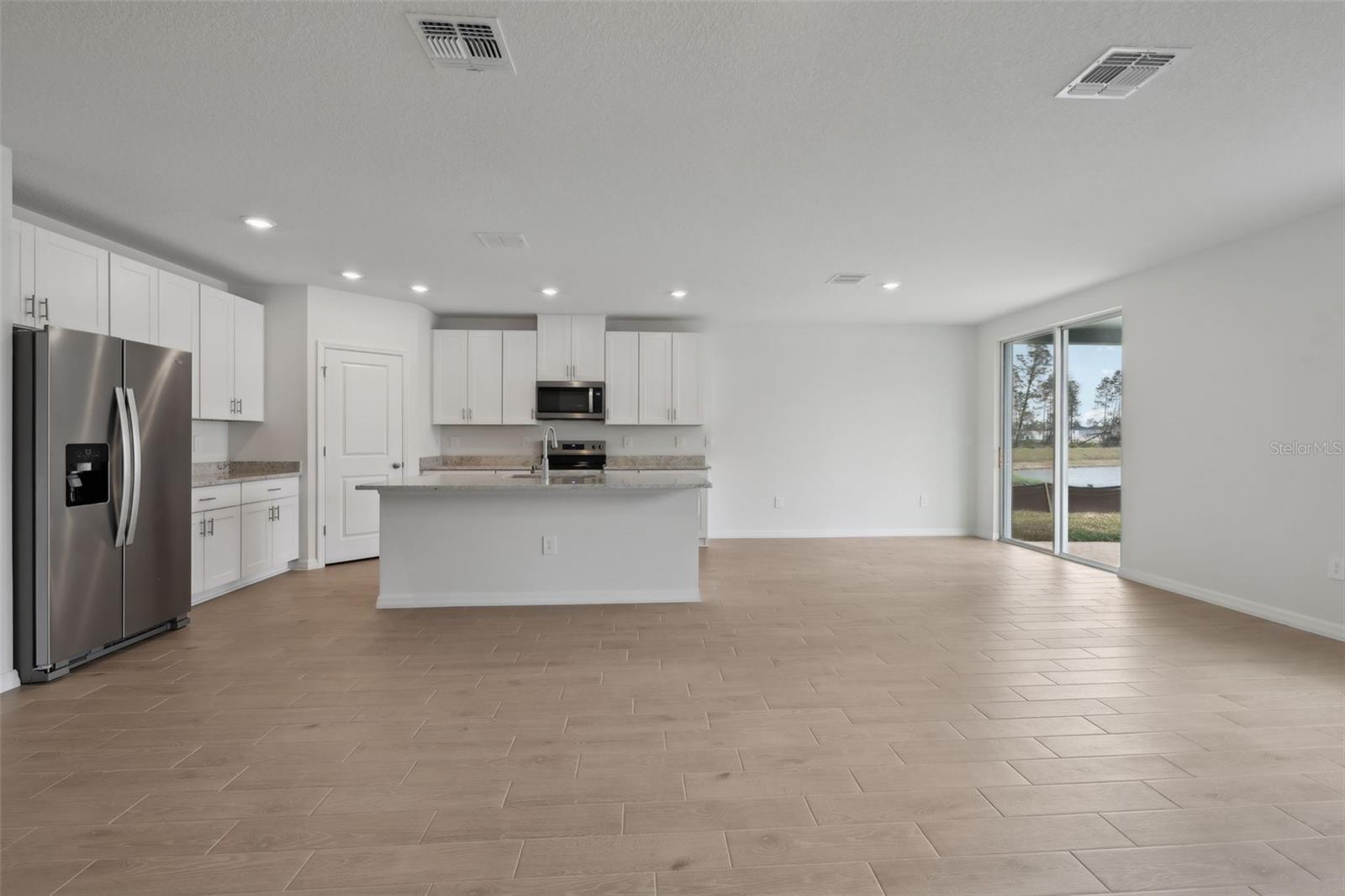 1886 DRAUGHTON DR, ZEPHYRHILLS, FL, 33541