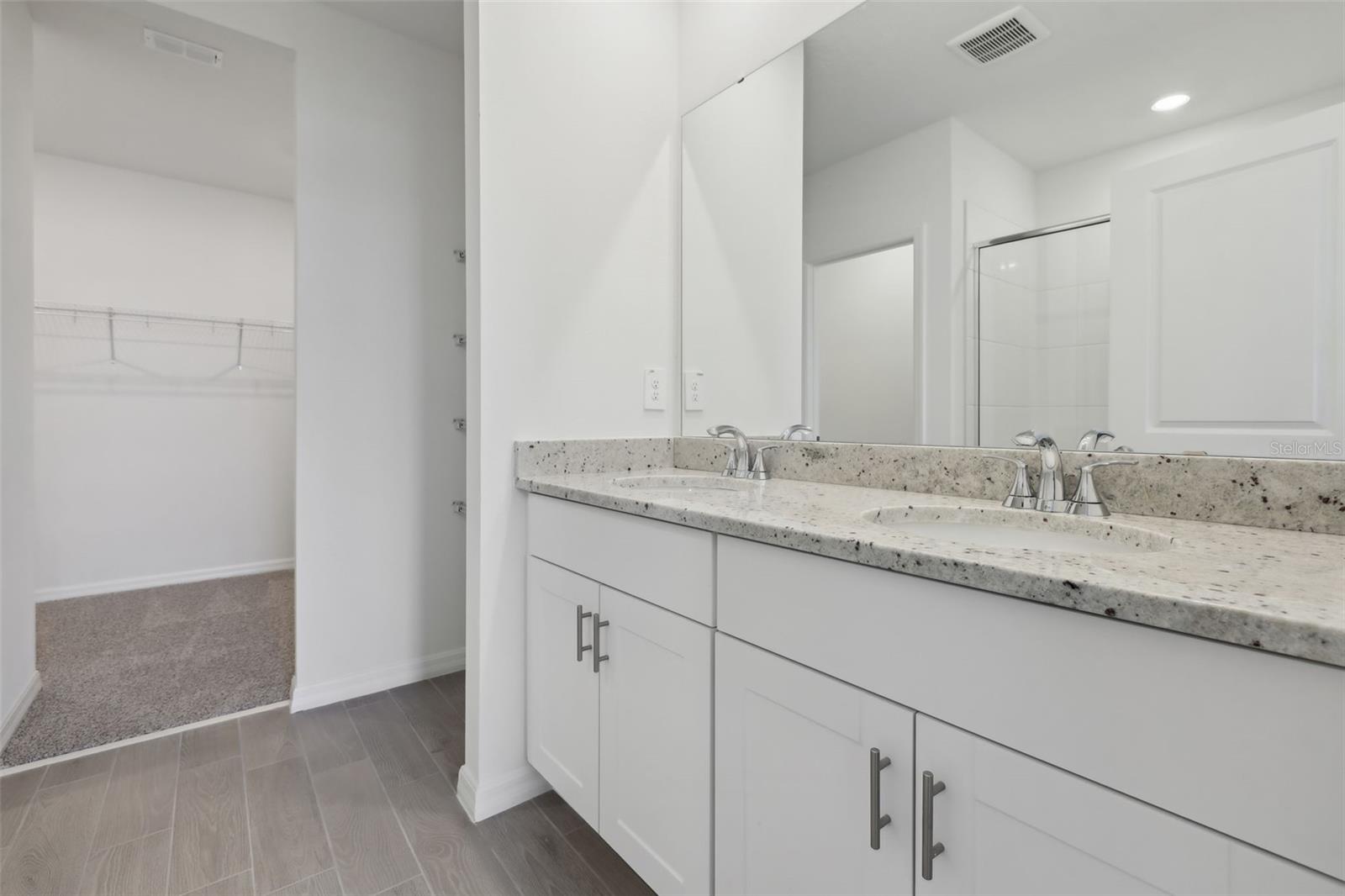 1886 DRAUGHTON DR, ZEPHYRHILLS, FL, 33541