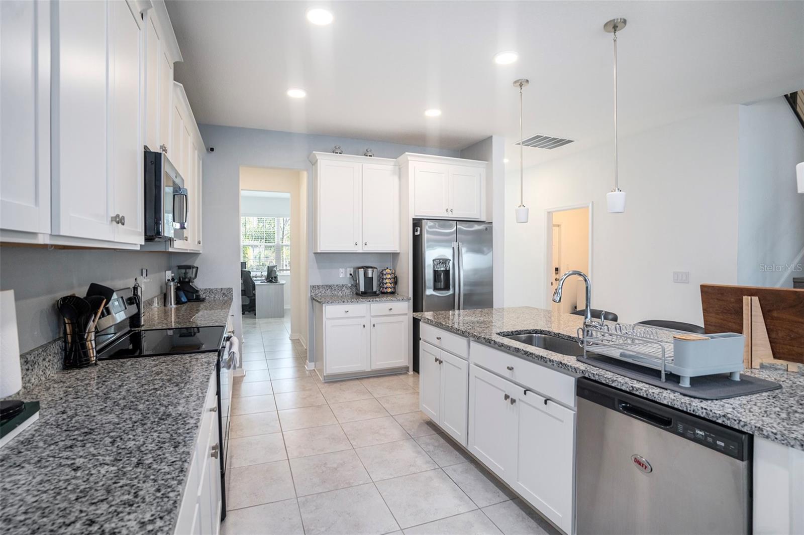 3071 MARINE GRASS DR, WIMAUMA, FL, 33598