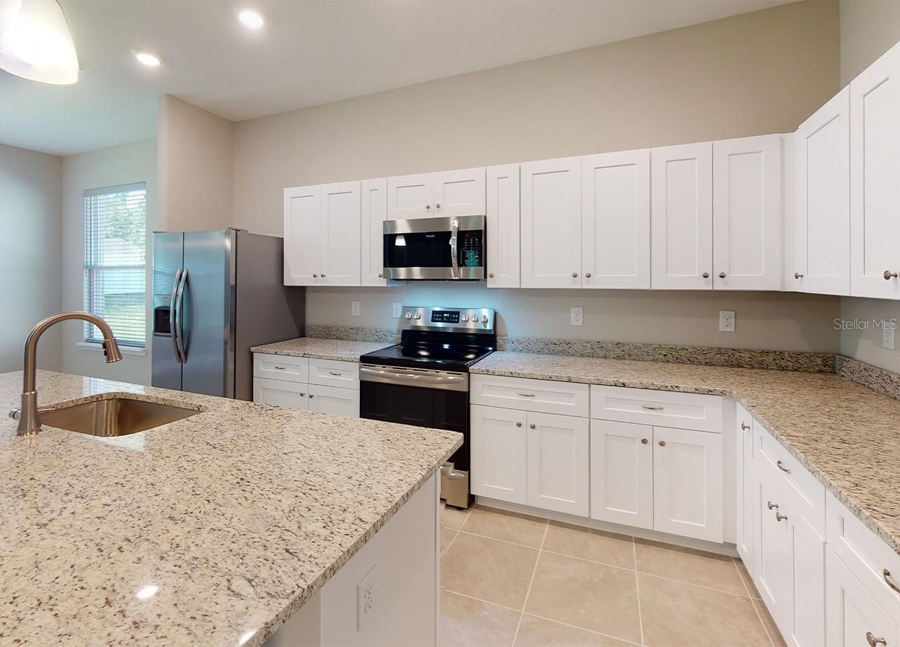 82 ELEVEN OAKS CIR #Chapman, EUSTIS, FL, 32726