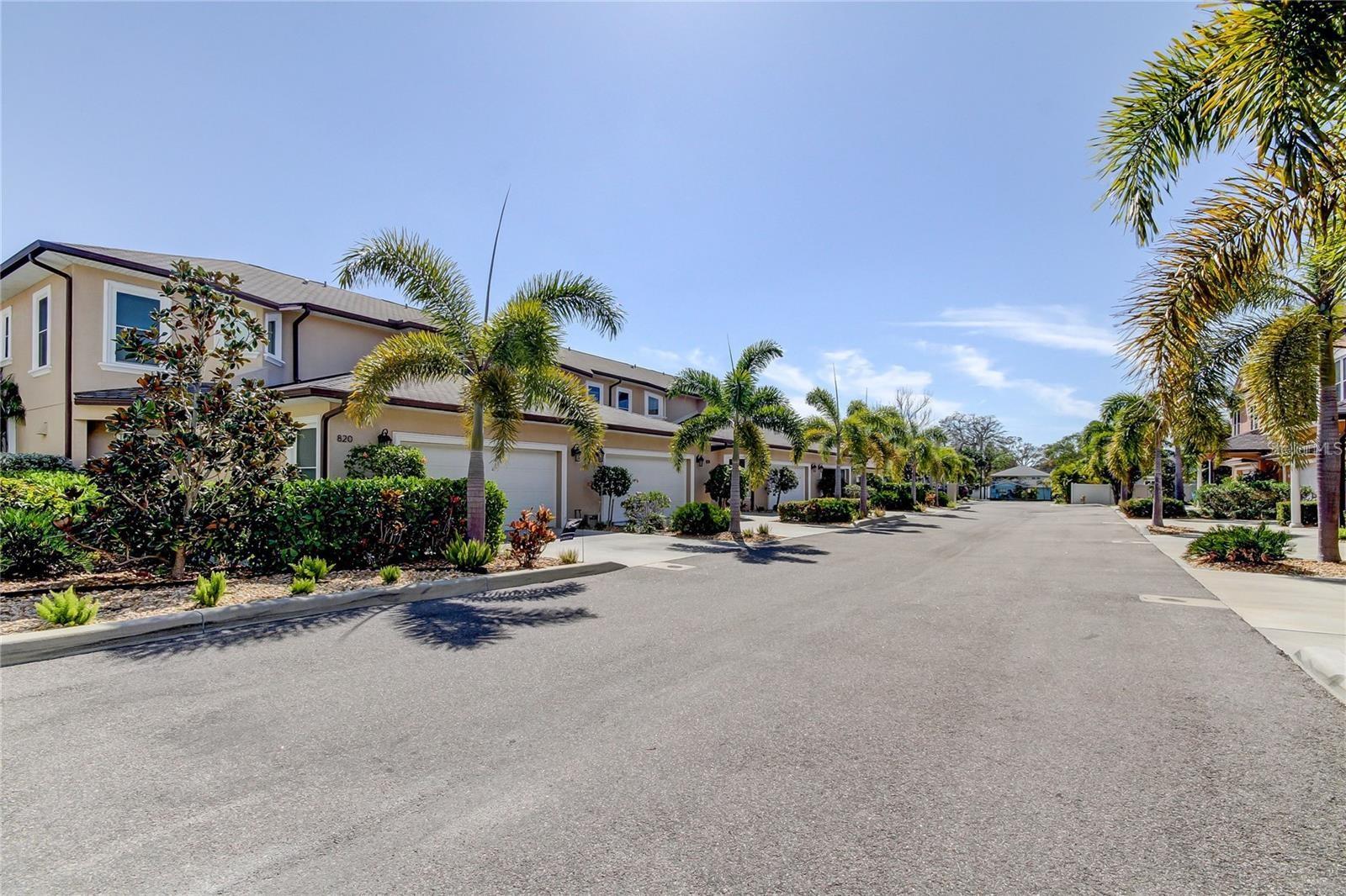 820 DATE PALM LN, ST PETERSBURG, FL, 33707