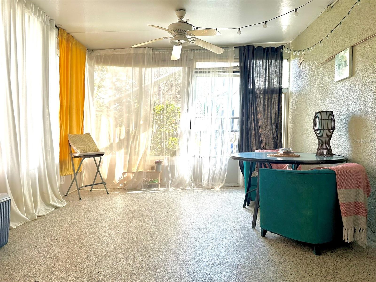 1112 LAKE SHORE RANCH DR, SEFFNER, FL, 33584
