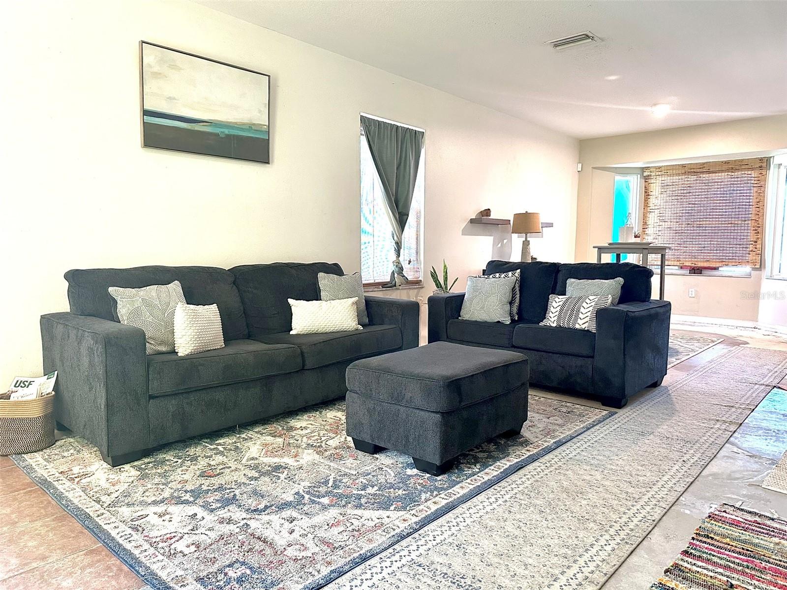 1112 LAKE SHORE RANCH DR, SEFFNER, FL, 33584