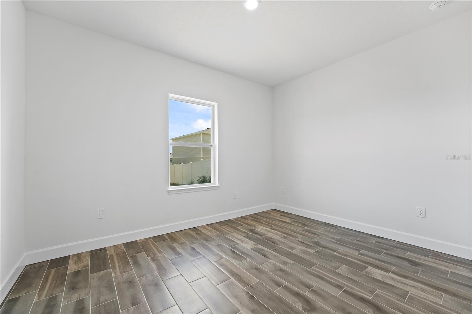 127 DORCHESTER CT, KISSIMMEE, FL, 34758