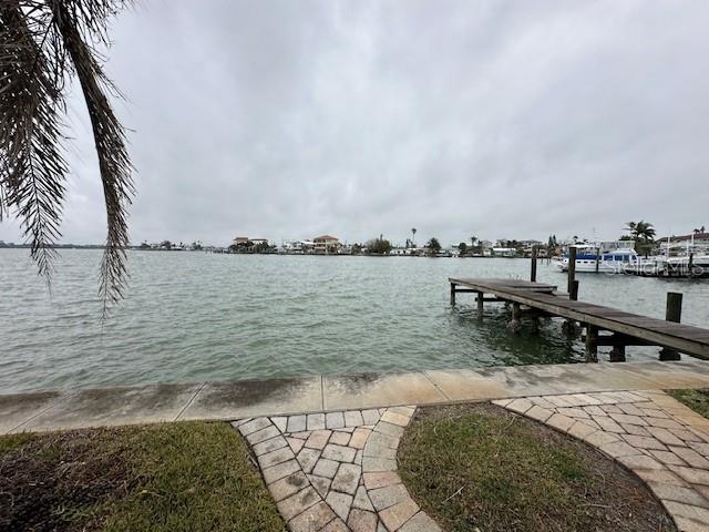 341 E MADEIRA AVE, MADEIRA BEACH, FL, 33708