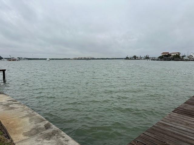341 E MADEIRA AVE, MADEIRA BEACH, FL, 33708