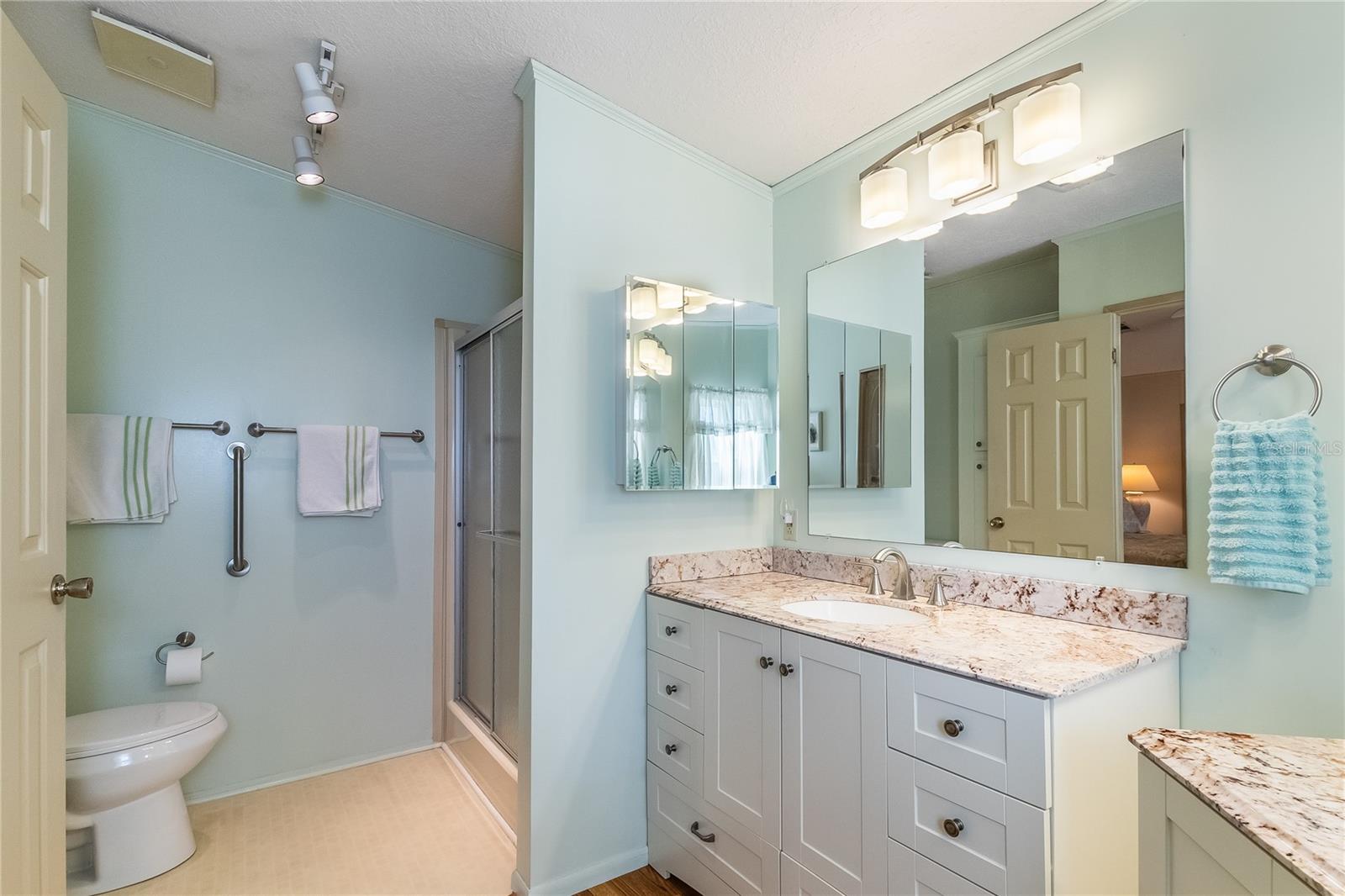 6823 S LAKE HENRY DR NE, WINTER HAVEN, FL, 33881