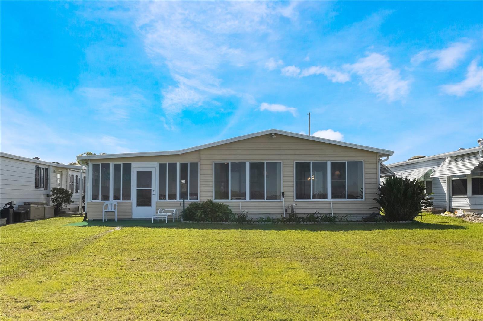6823 S LAKE HENRY DR NE, WINTER HAVEN, FL, 33881