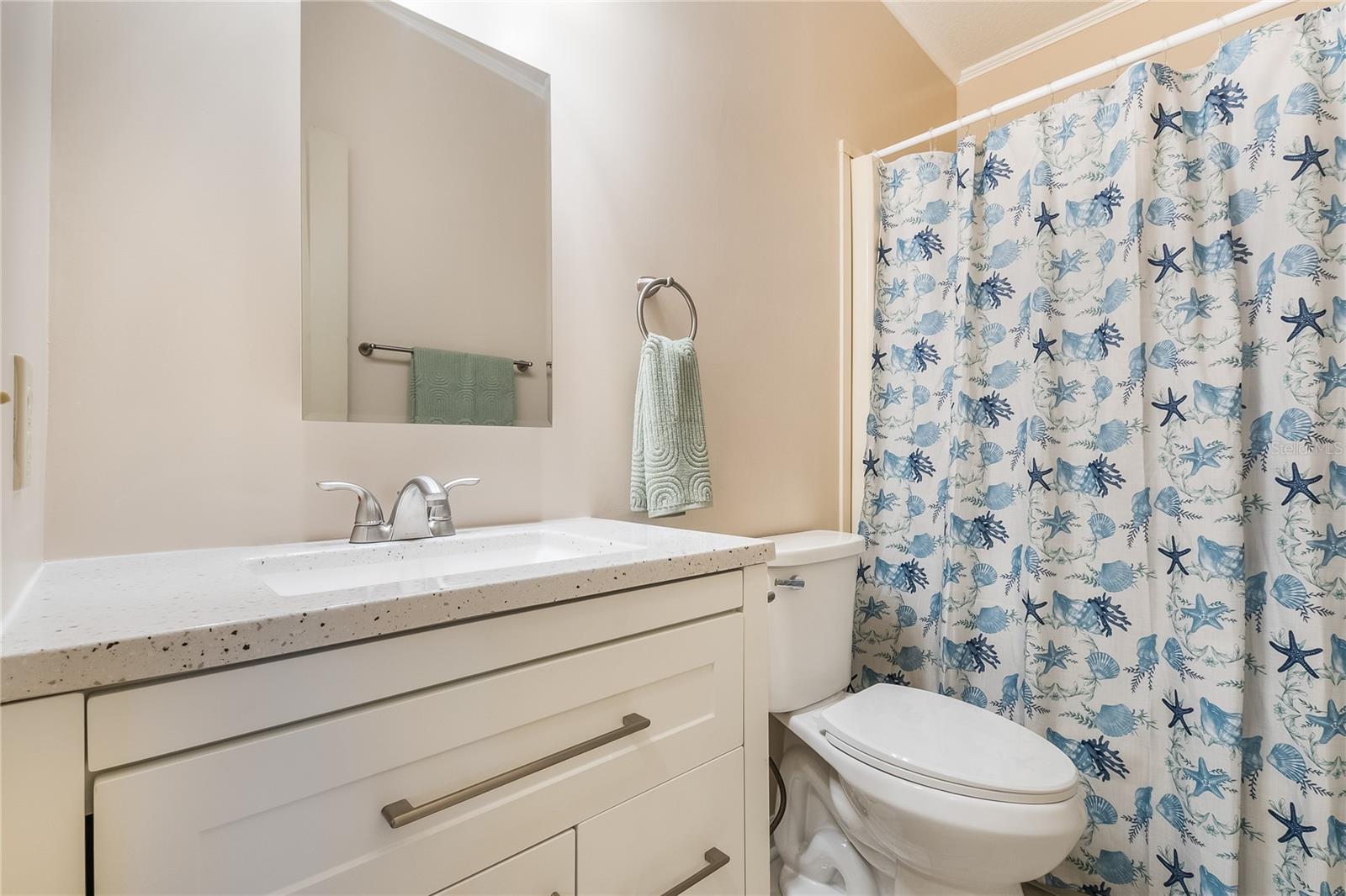 6823 S LAKE HENRY DR NE, WINTER HAVEN, FL, 33881