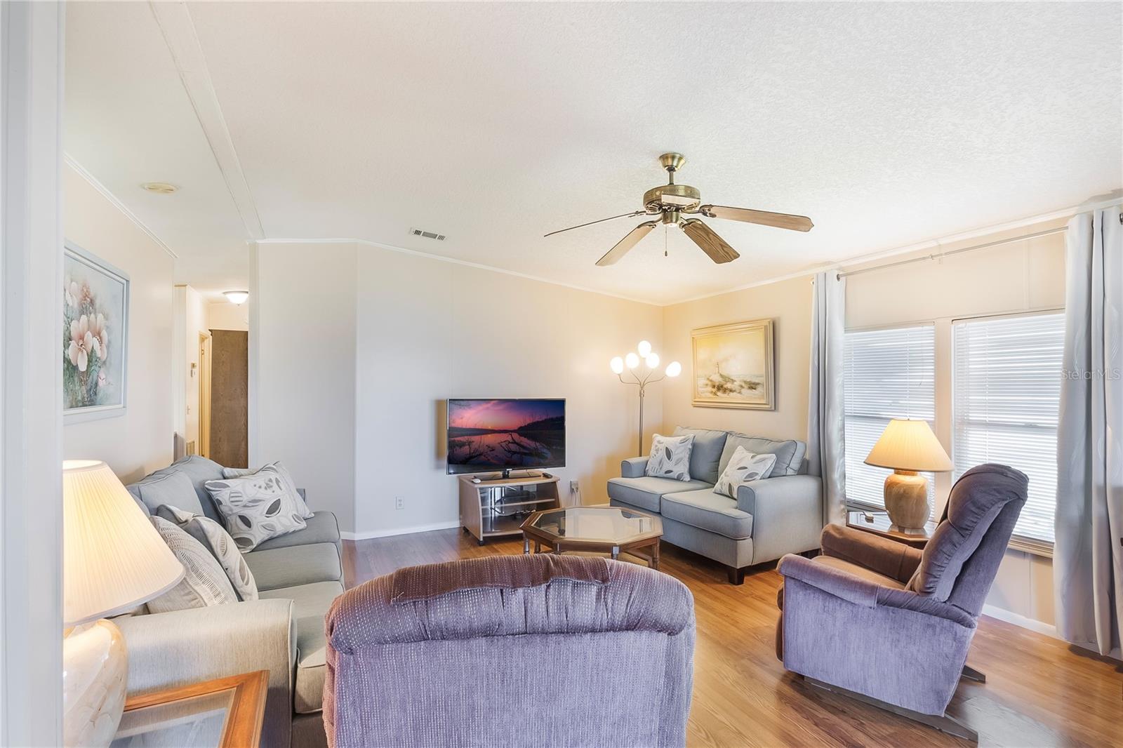 6823 S LAKE HENRY DR NE, WINTER HAVEN, FL, 33881