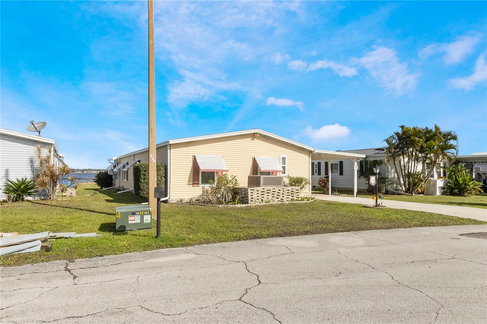6823 S LAKE HENRY DR NE, WINTER HAVEN, FL, 33881