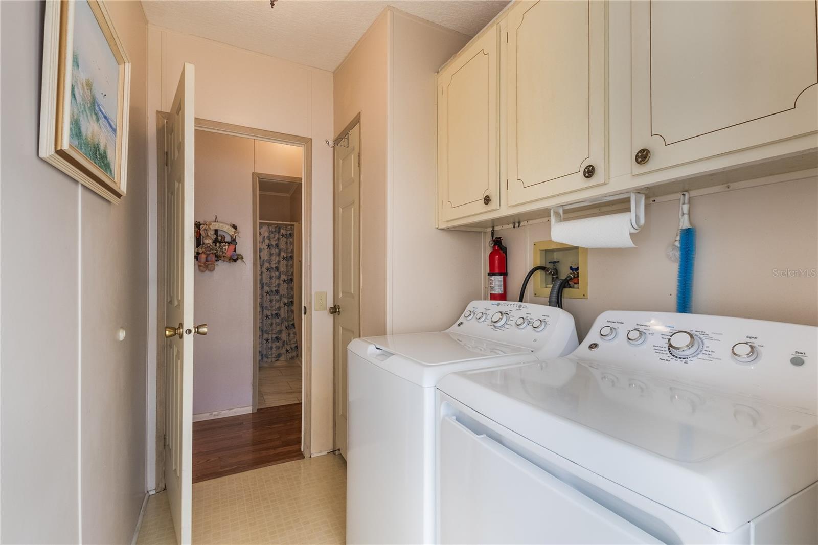 6823 S LAKE HENRY DR NE, WINTER HAVEN, FL, 33881