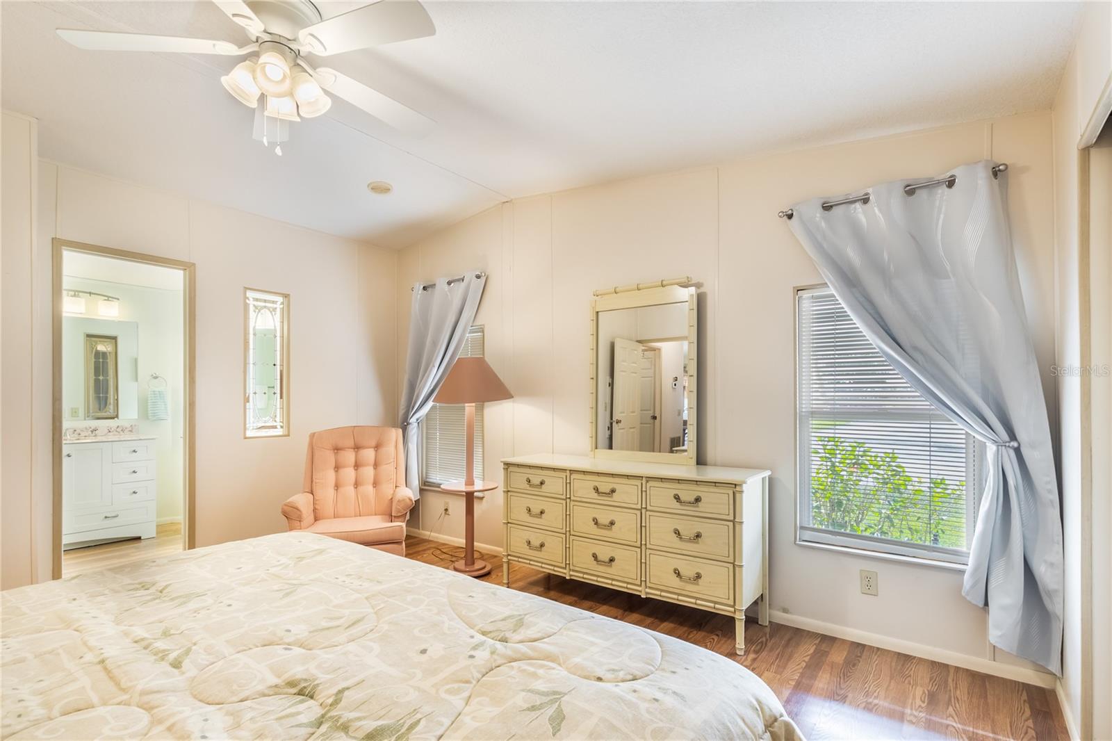 6823 S LAKE HENRY DR NE, WINTER HAVEN, FL, 33881