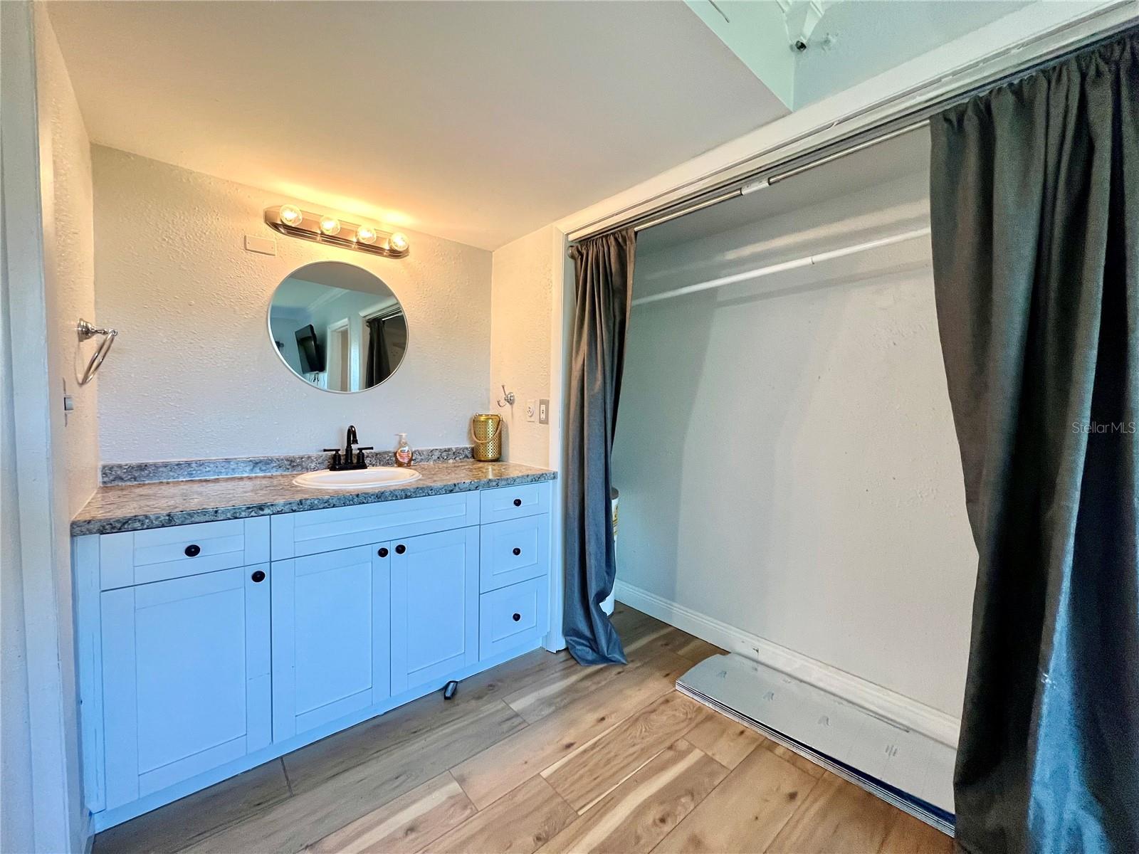 890 N VILLAGE DR #101B, ST PETERSBURG, FL, 33716