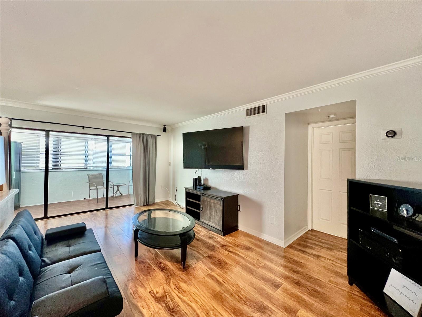 890 N VILLAGE DR #101B, ST PETERSBURG, FL, 33716