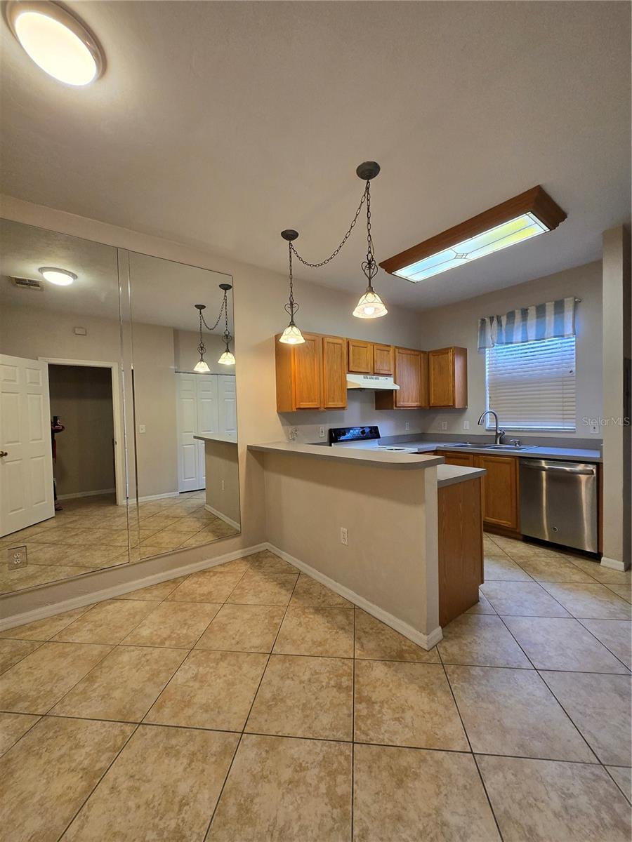 3521 SW 30TH WAY #102, GAINESVILLE, FL, 32608