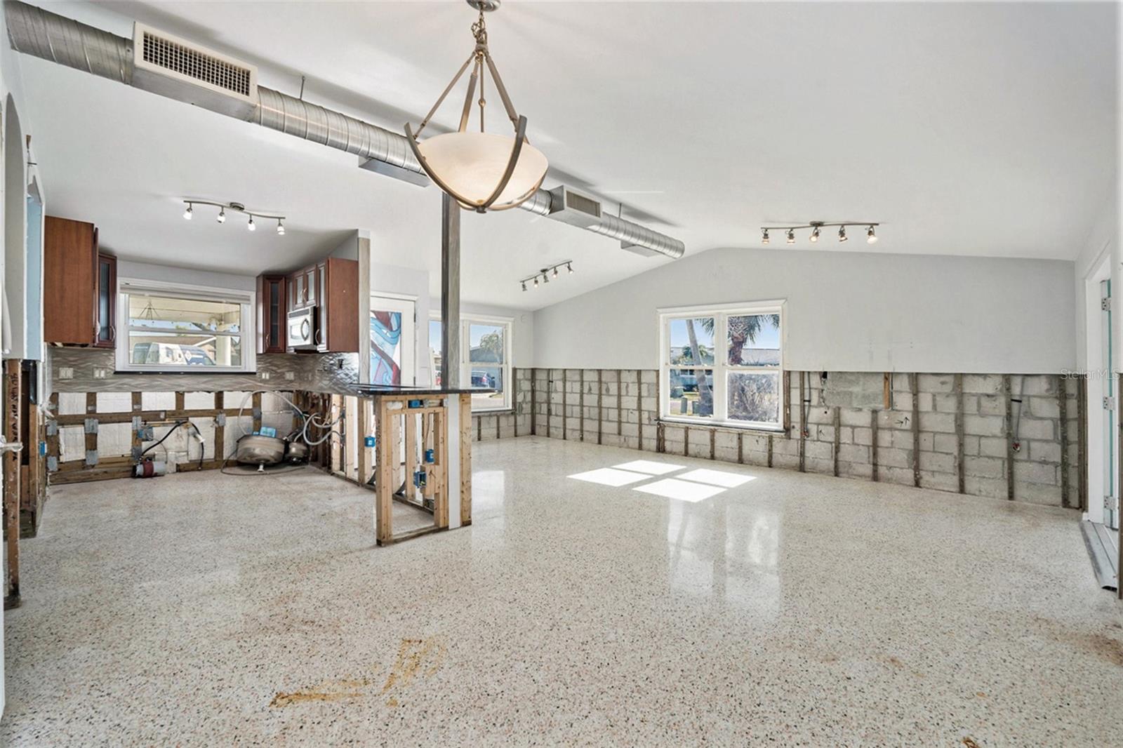 17602 STERLING TER, REDINGTON SHORES, FL, 33708