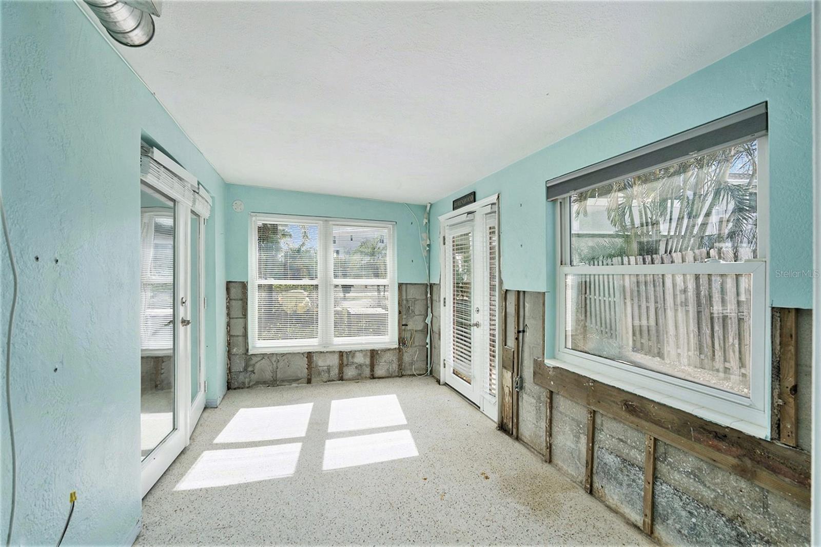 17602 STERLING TER, REDINGTON SHORES, FL, 33708