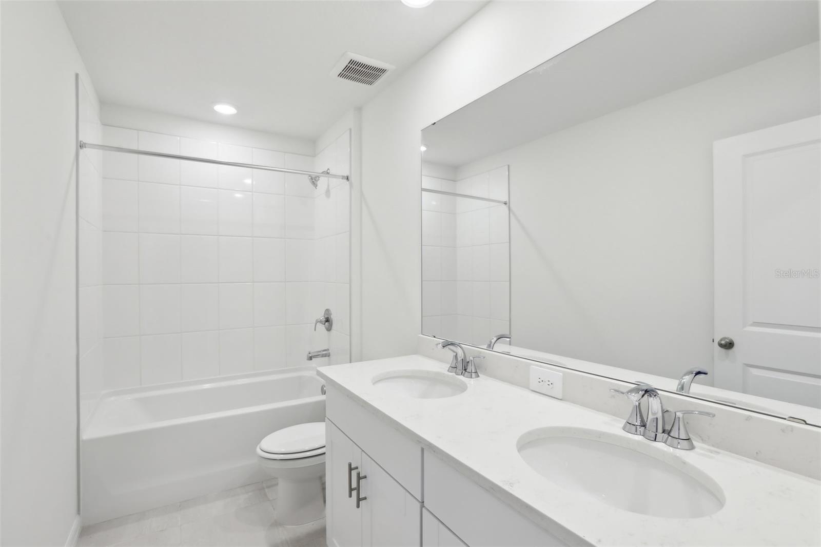 1867 DRAUGHTON DR, ZEPHYRHILLS, FL, 33541