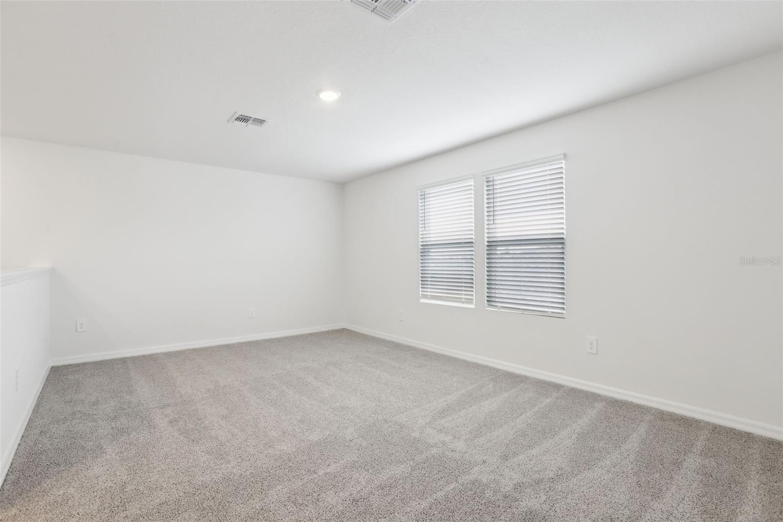 1867 DRAUGHTON DR, ZEPHYRHILLS, FL, 33541
