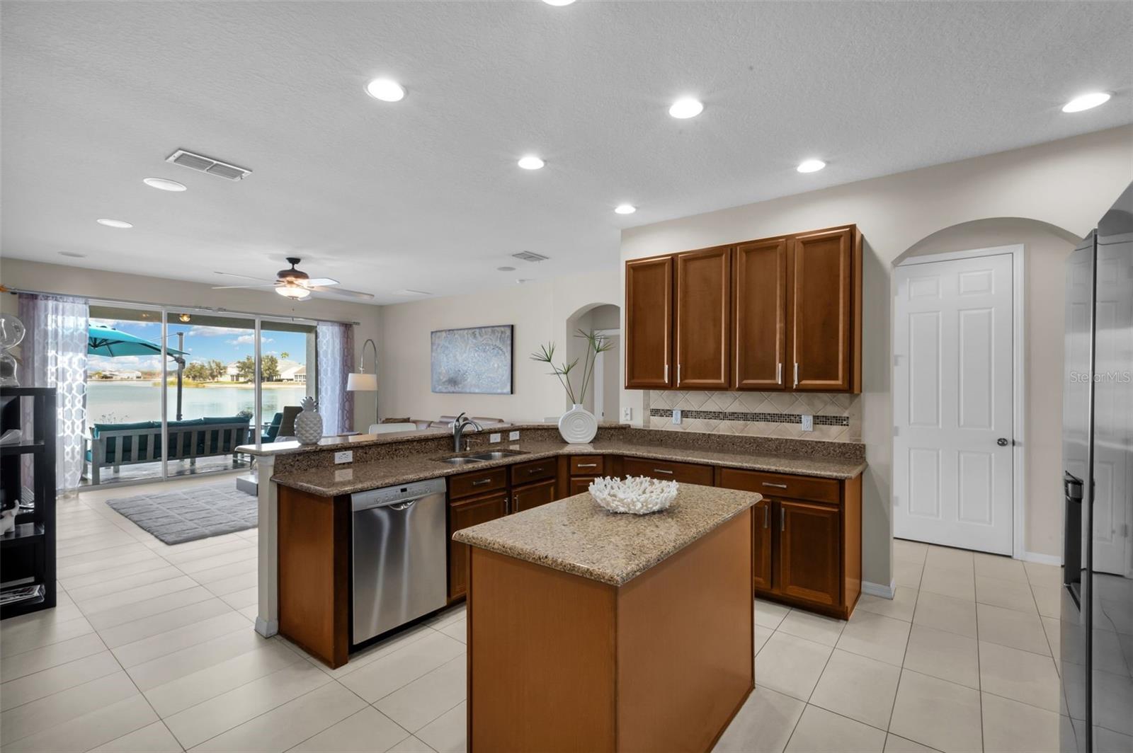 219 BLUE CYPRESS DR, GROVELAND, FL, 34736