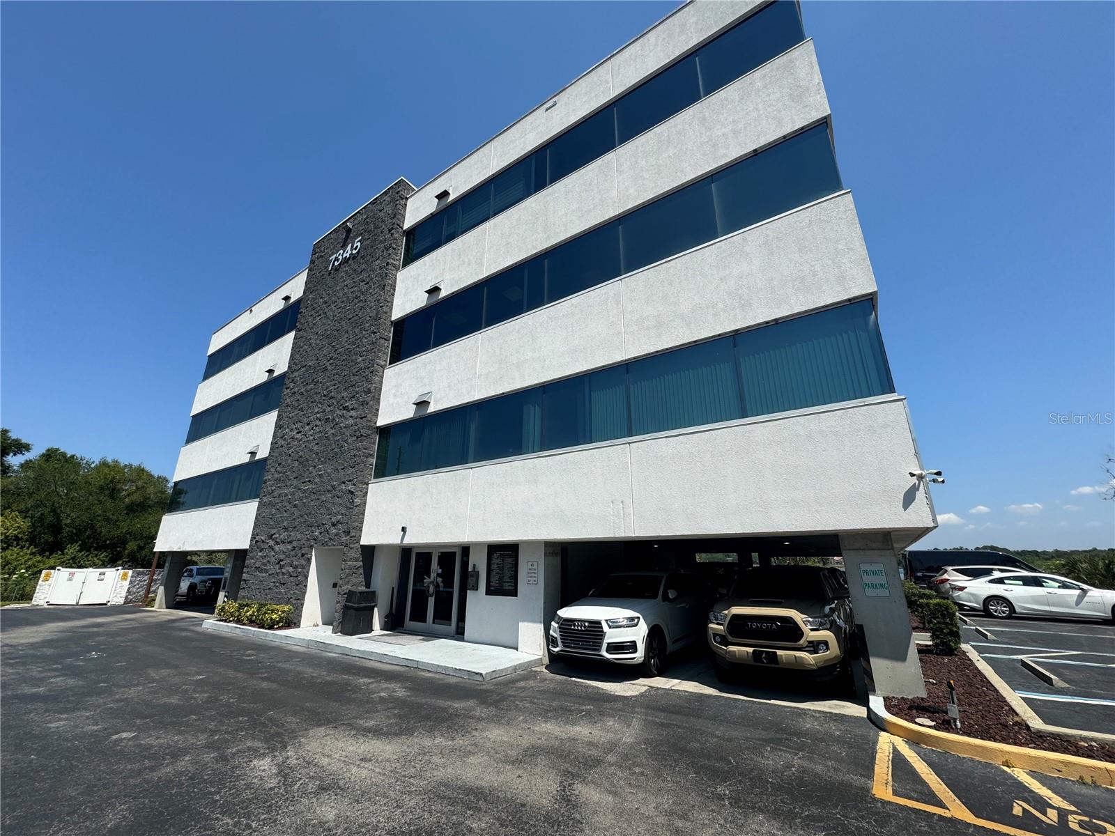 7345 W SAND LAKE RD #307, ORLANDO, FL, 32819