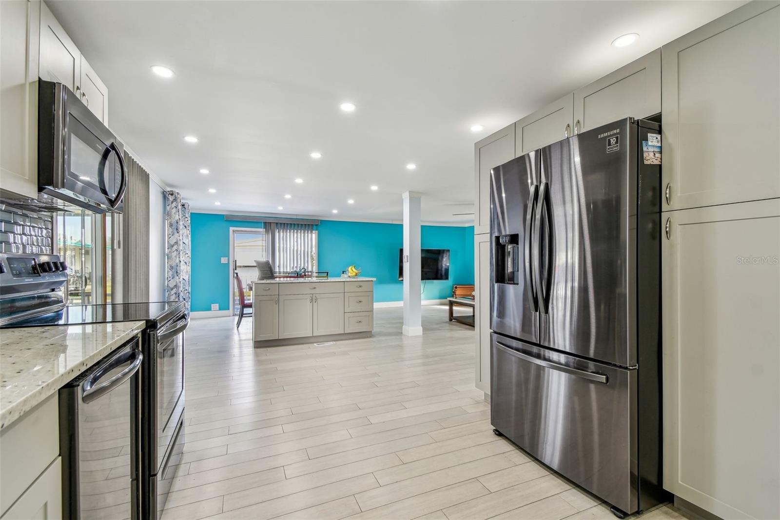 12651 SEMINOLE BLVD #2C, LARGO, FL, 33778