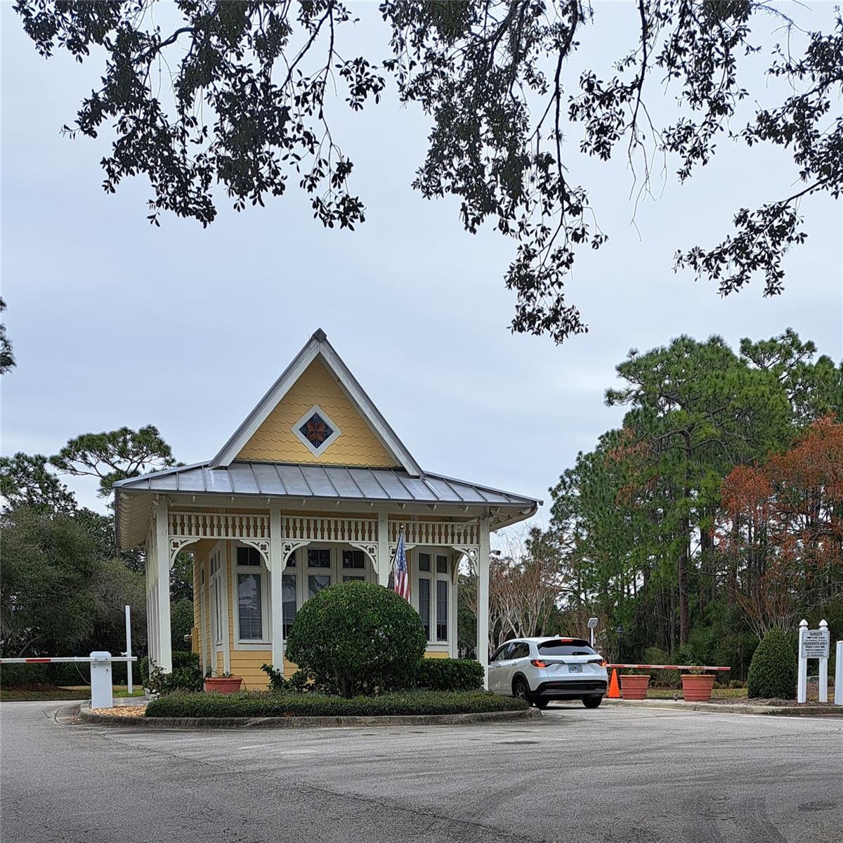 1105 GARDENSHIRE LN, DELAND, FL, 32724