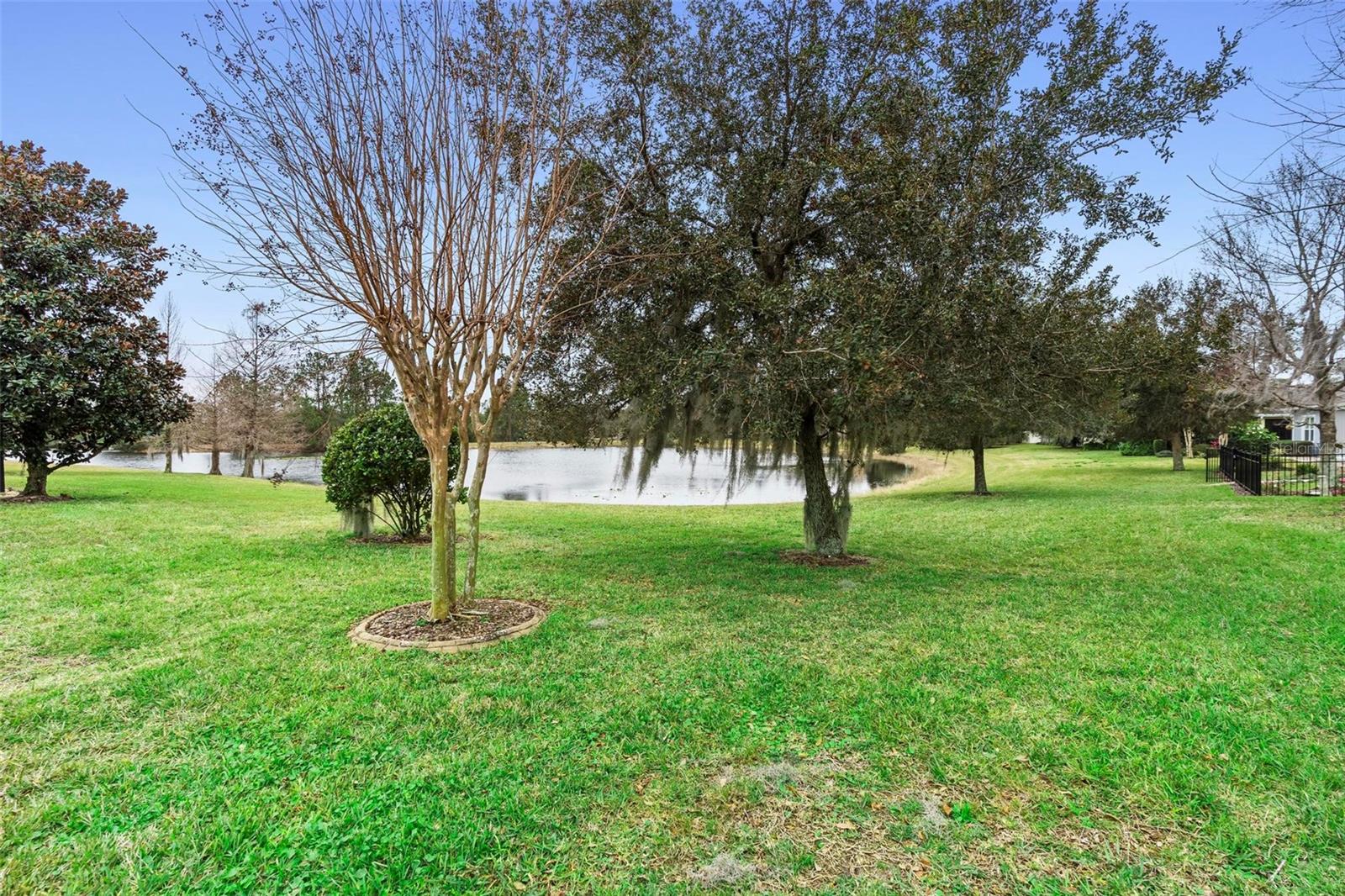 1105 GARDENSHIRE LN, DELAND, FL, 32724