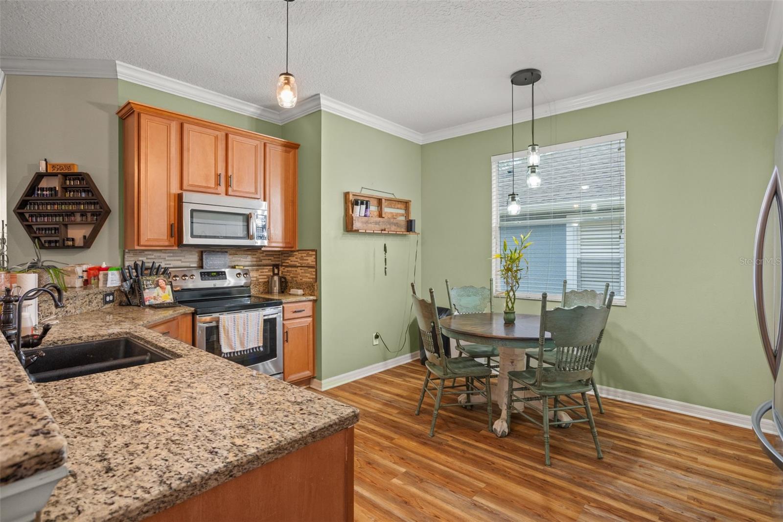 33925 TERRAGONA DR, SORRENTO, FL, 32776