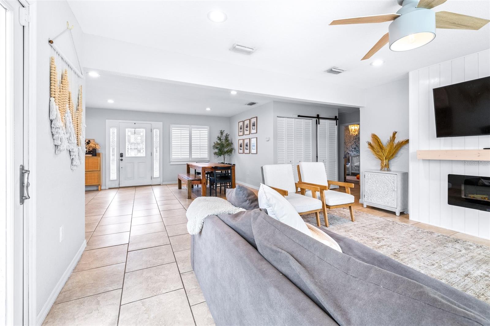 7601 9TH AVE N, ST PETERSBURG, FL, 33710