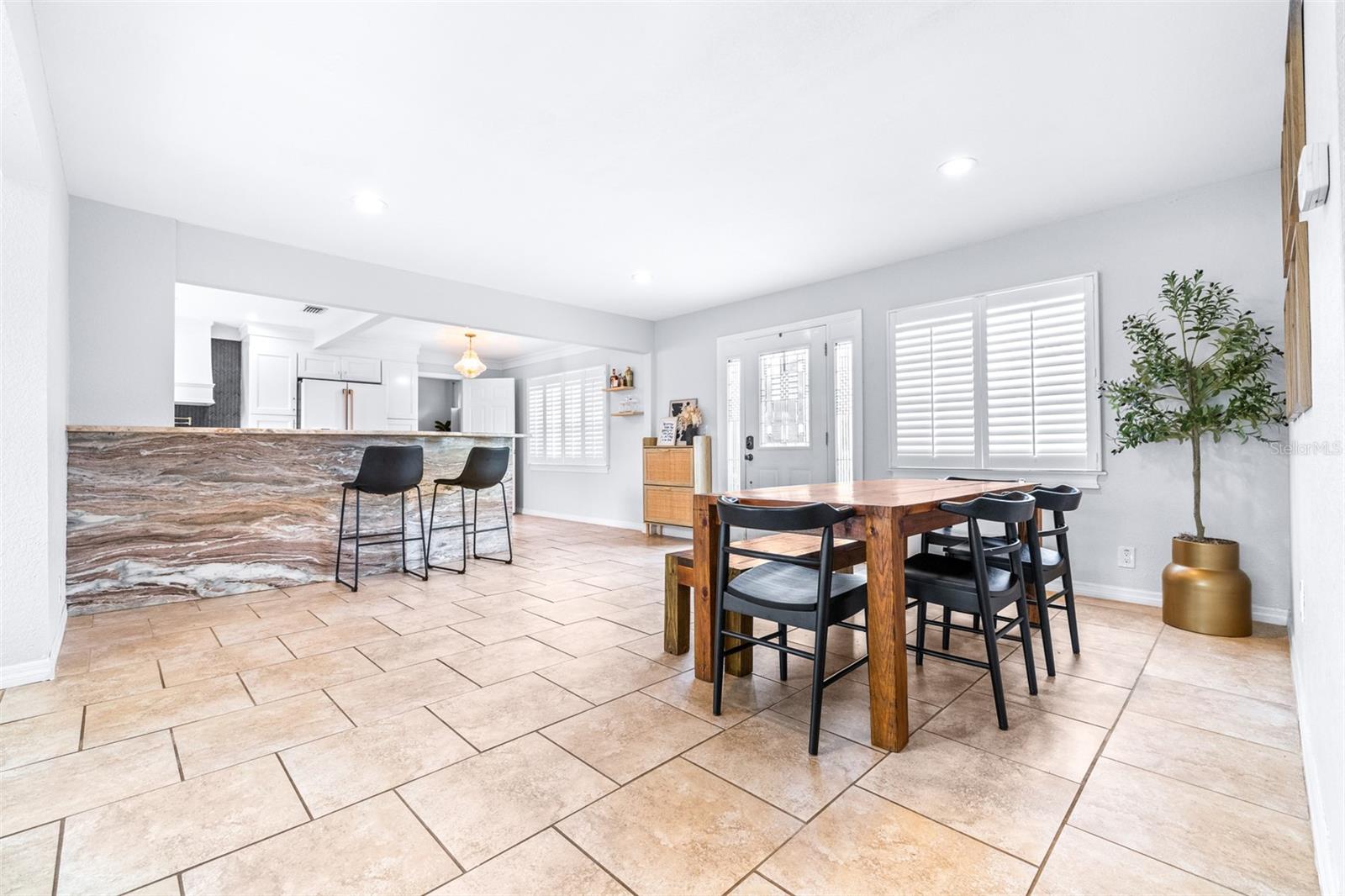 7601 9TH AVE N, ST PETERSBURG, FL, 33710