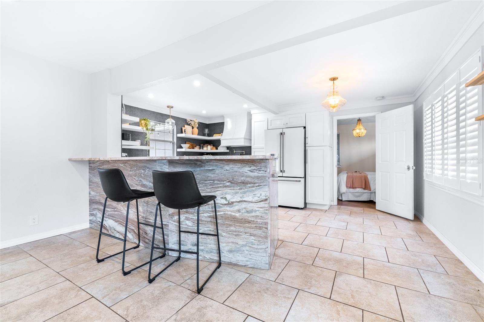 7601 9TH AVE N, ST PETERSBURG, FL, 33710