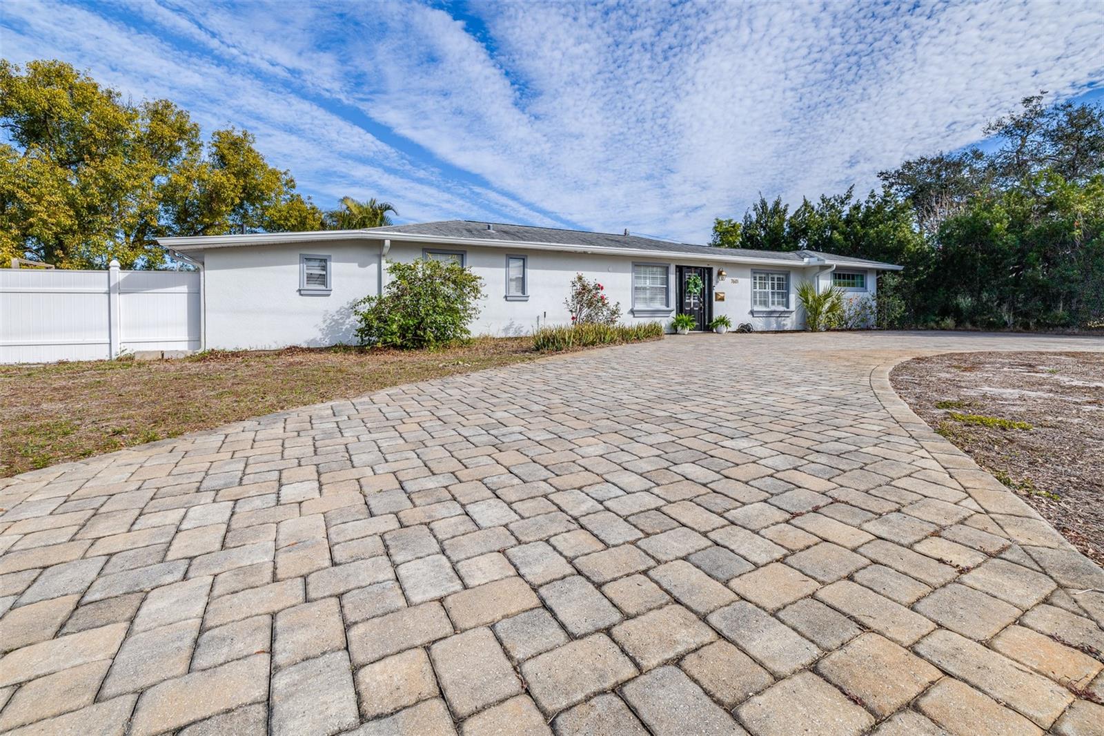 7601 9TH AVE N, ST PETERSBURG, FL, 33710