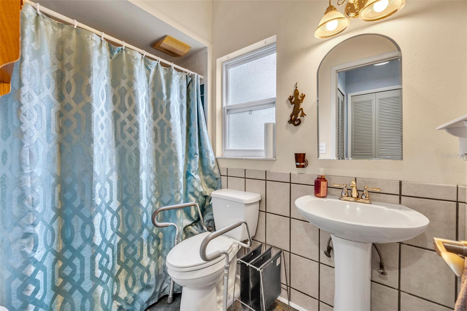 817 W 9TH ST, DELTONA, FL, 32725