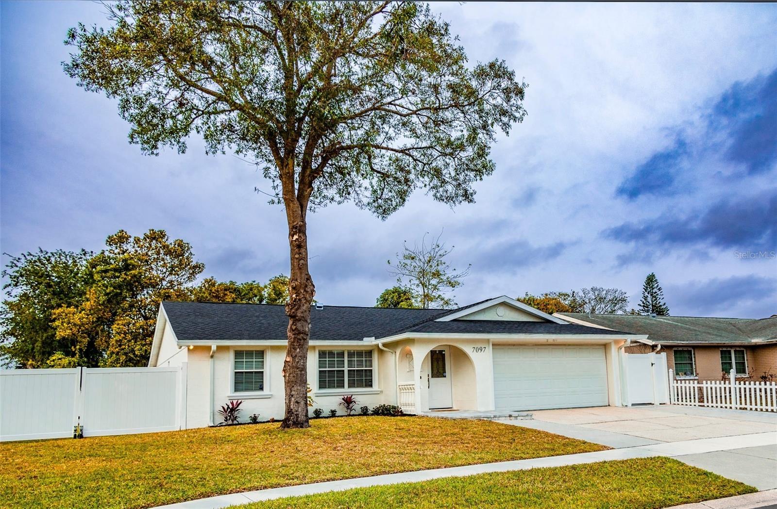 7097 ABERFELDY AVE N, ST PETERSBURG, FL, 33709