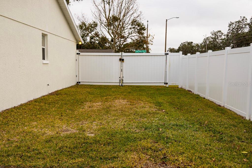 7097 ABERFELDY AVE N, ST PETERSBURG, FL, 33709