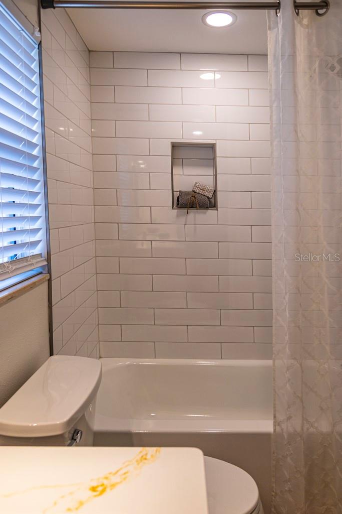 7097 ABERFELDY AVE N, ST PETERSBURG, FL, 33709