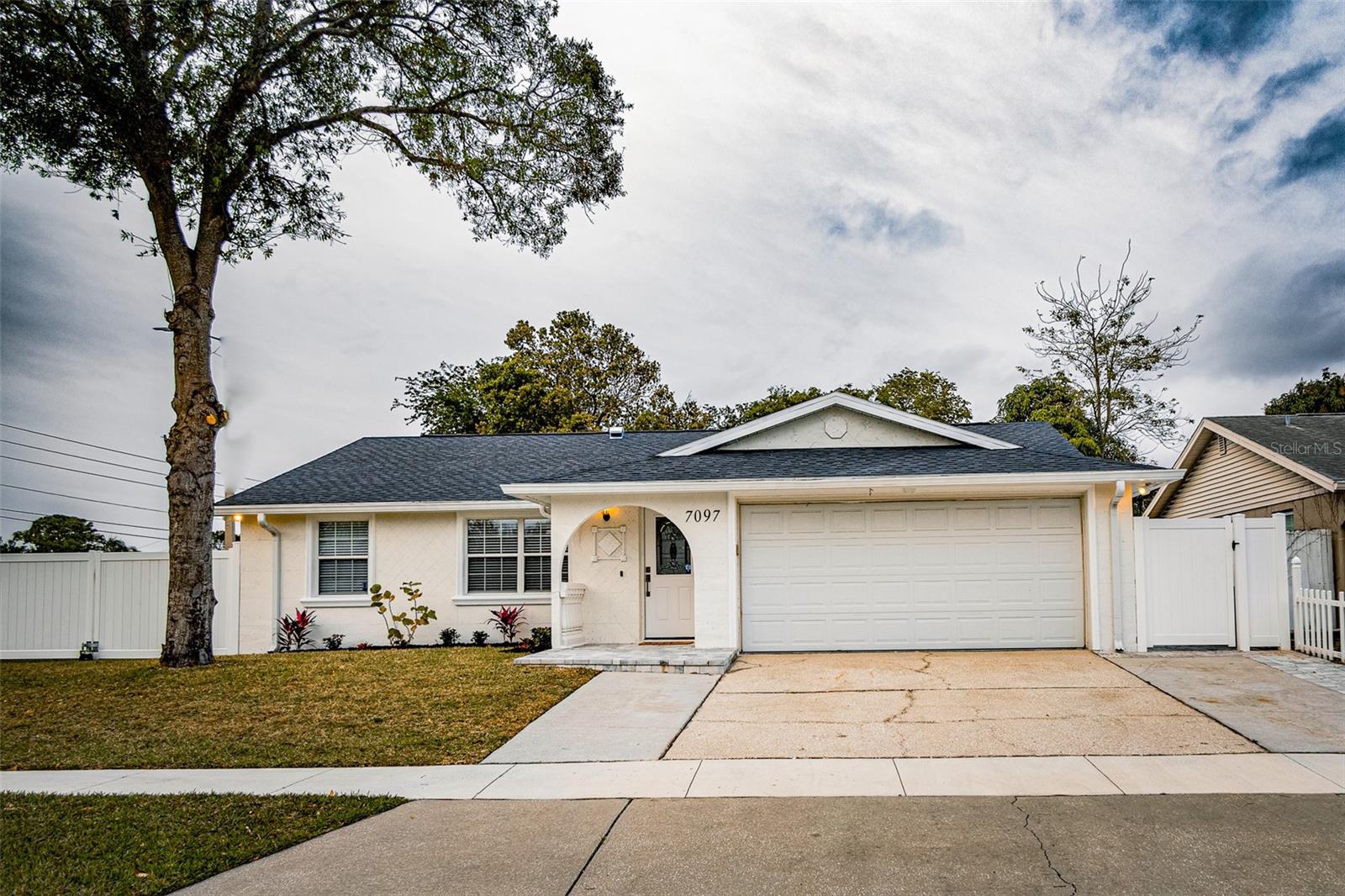 7097 ABERFELDY AVE N, ST PETERSBURG, FL, 33709